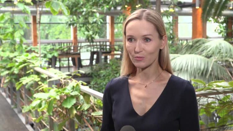 1977355660_biznes_zmiany_klimatyczne_2_s.mp4