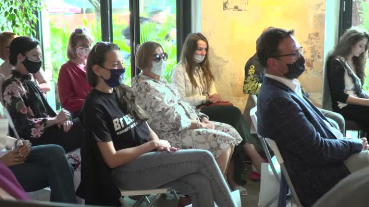 46623402_breastfit_wsparcie_mezczyzn_s.mp4