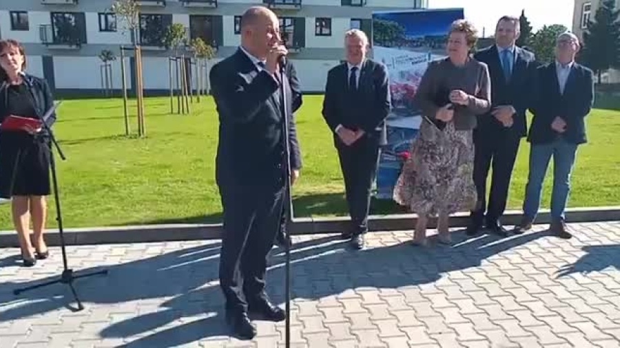 getfvid-10000000-328486732375746-6618735566009526990-n.mp4